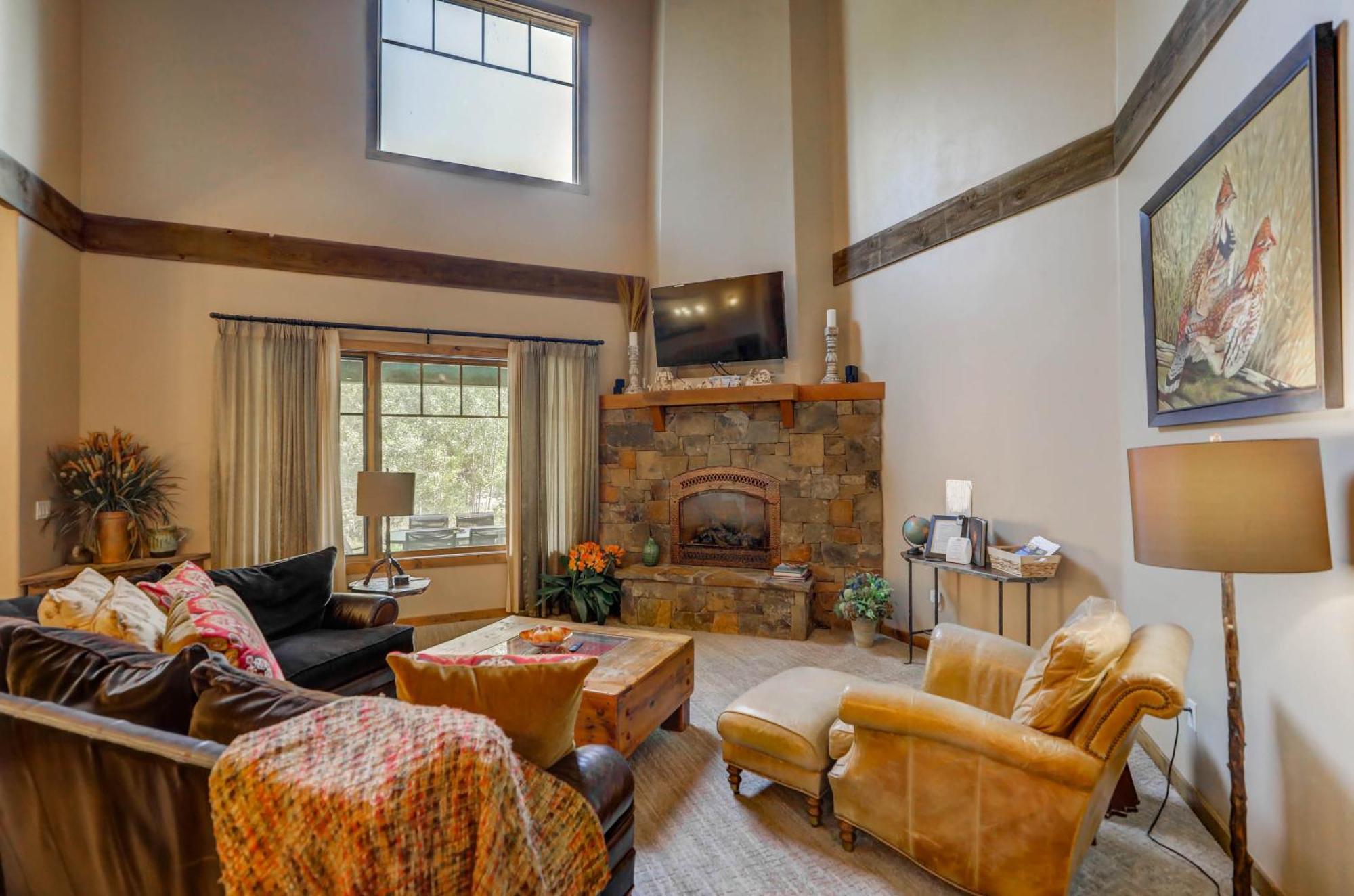 Red Tail On The River By Casago Mccall - Donerightmanagement McCall Exterior foto