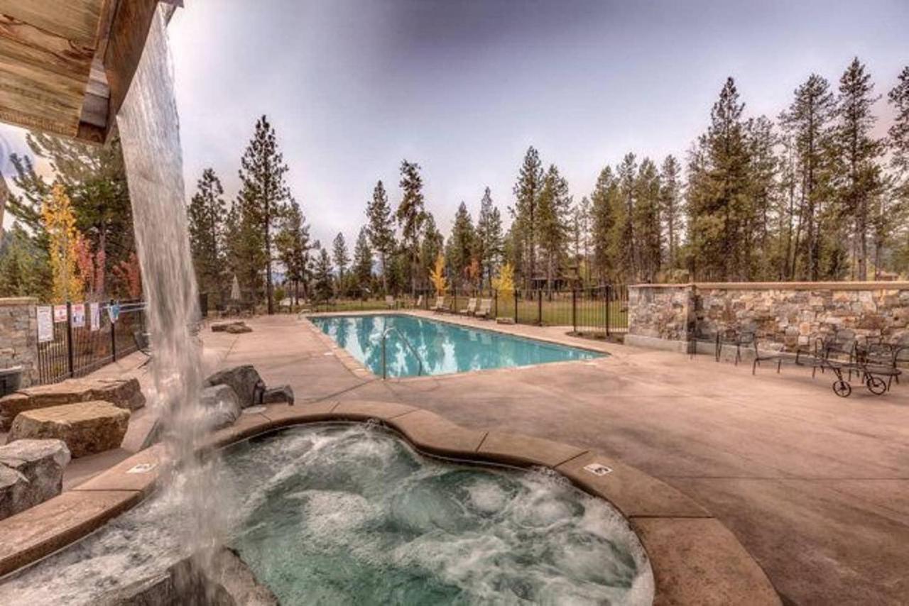 Red Tail On The River By Casago Mccall - Donerightmanagement McCall Exterior foto