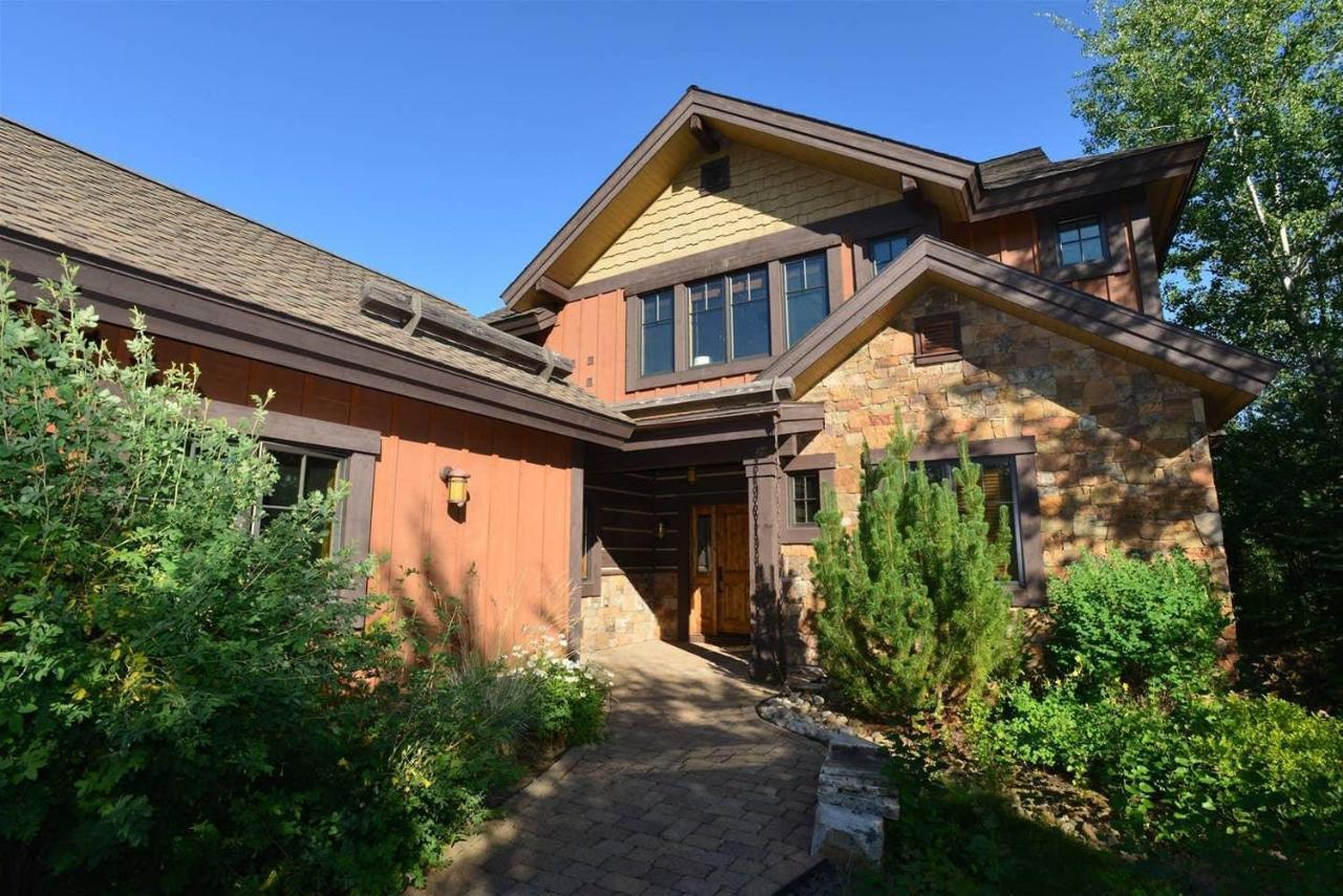 Red Tail On The River By Casago Mccall - Donerightmanagement McCall Exterior foto